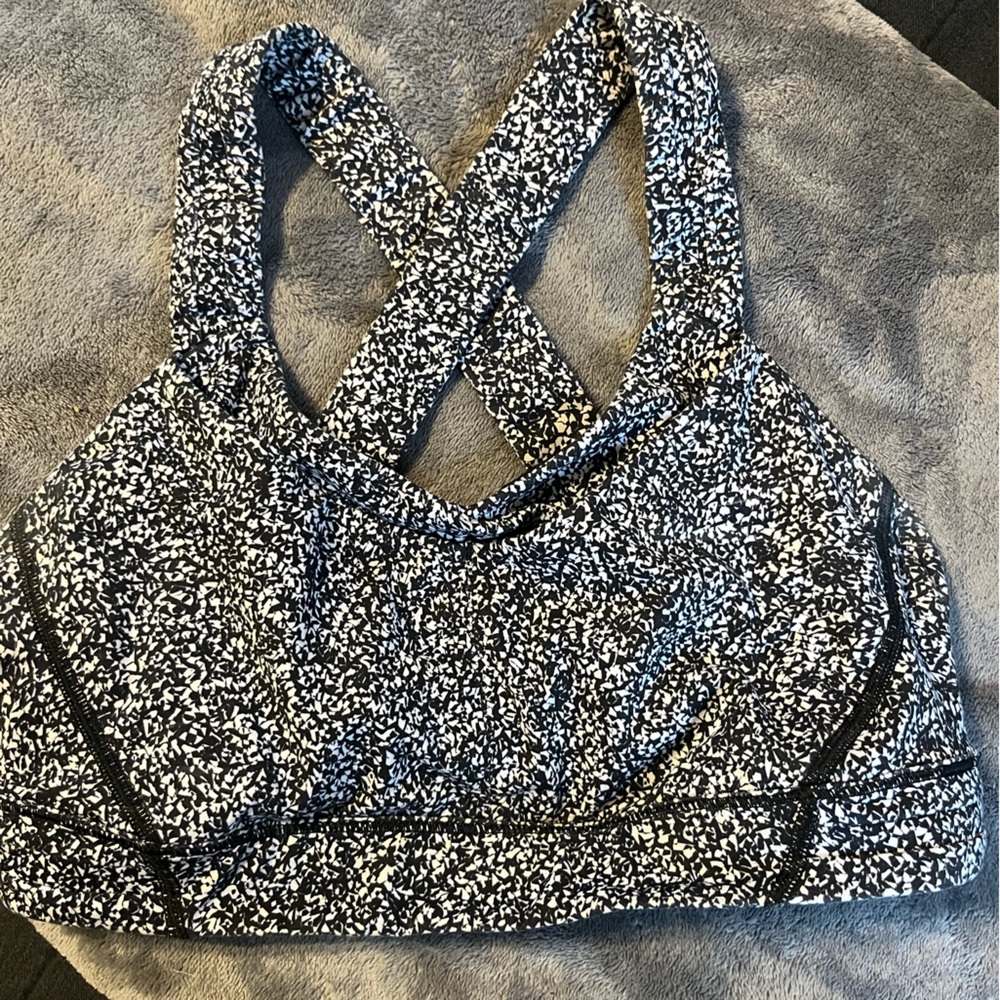 lululemon sports bra